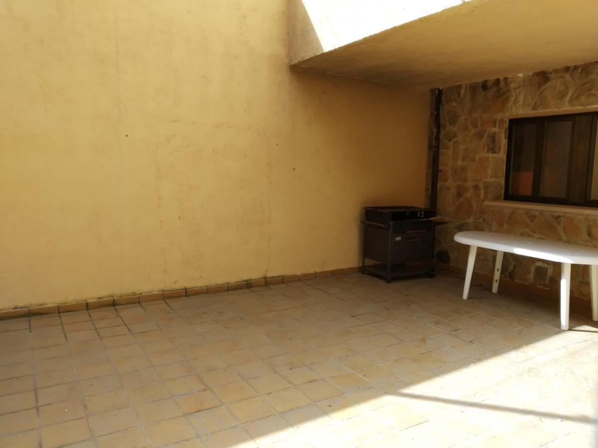 Viv. De Uso Turistico Fuente El Tejo - Casa Ana Villa Burgohondo Buitenkant foto